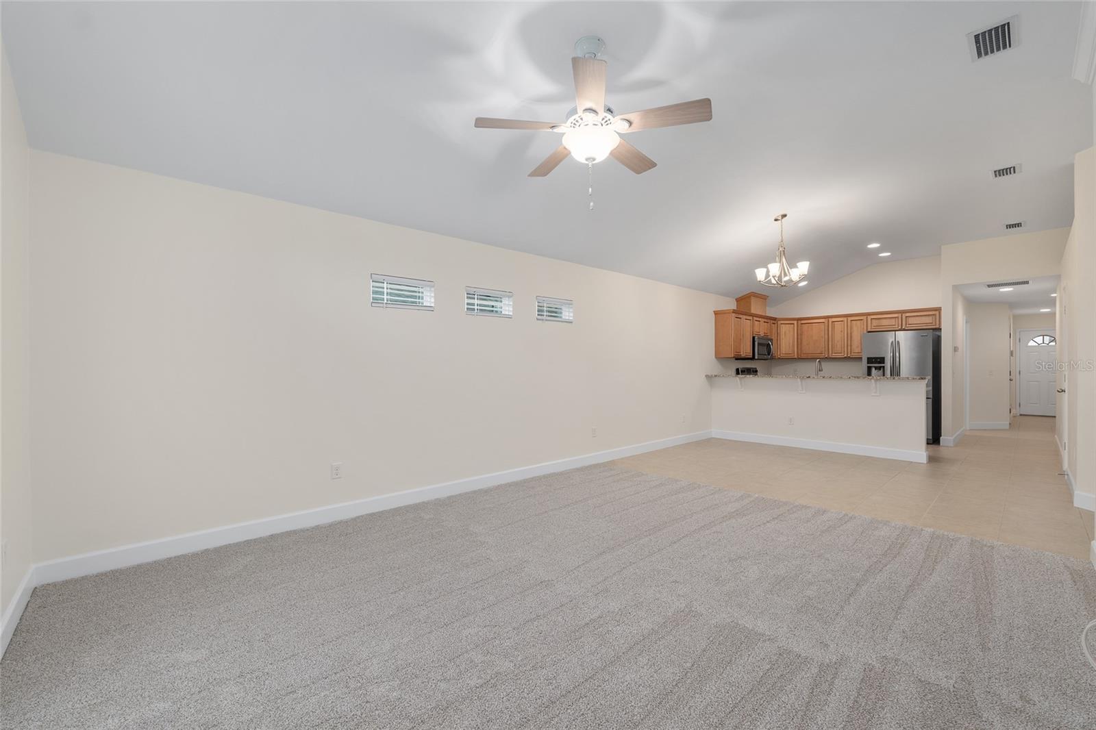 CREEKSIDE VILLAS - Residential