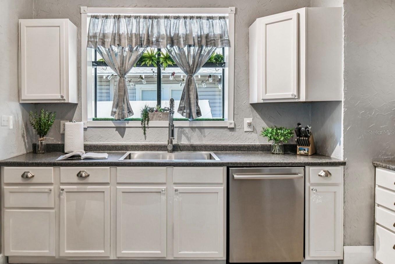 EVELYN CITY - Residential