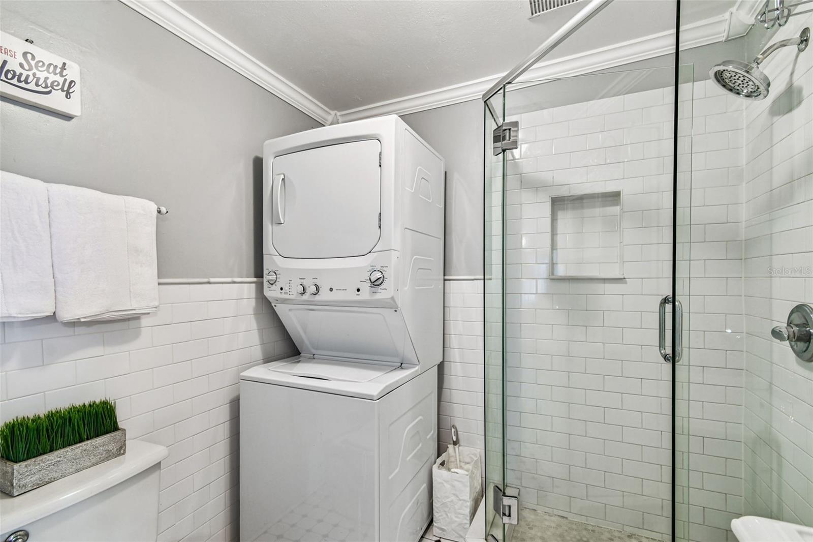 EVELYN CITY - Residential