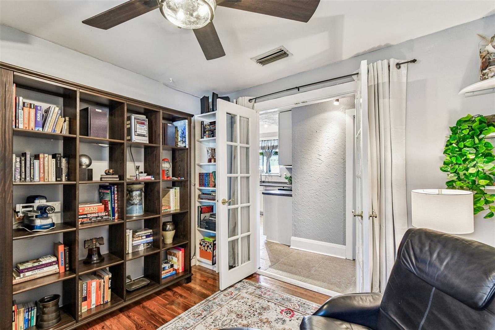 EVELYN CITY - Residential