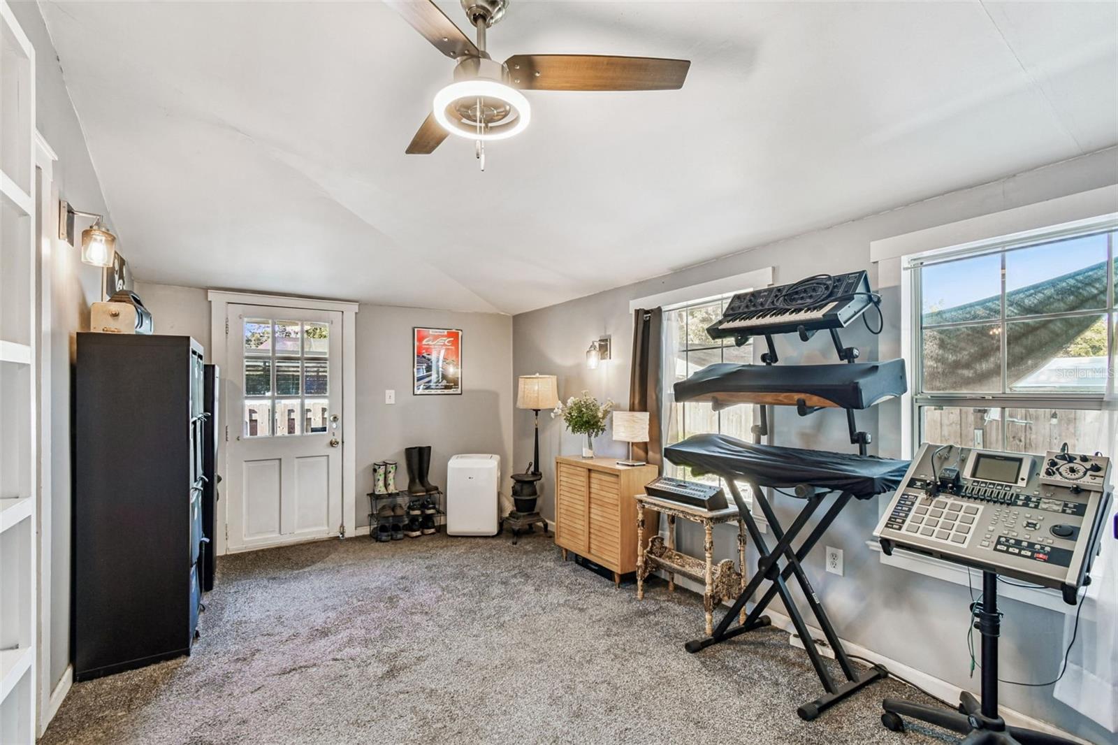 EVELYN CITY - Residential