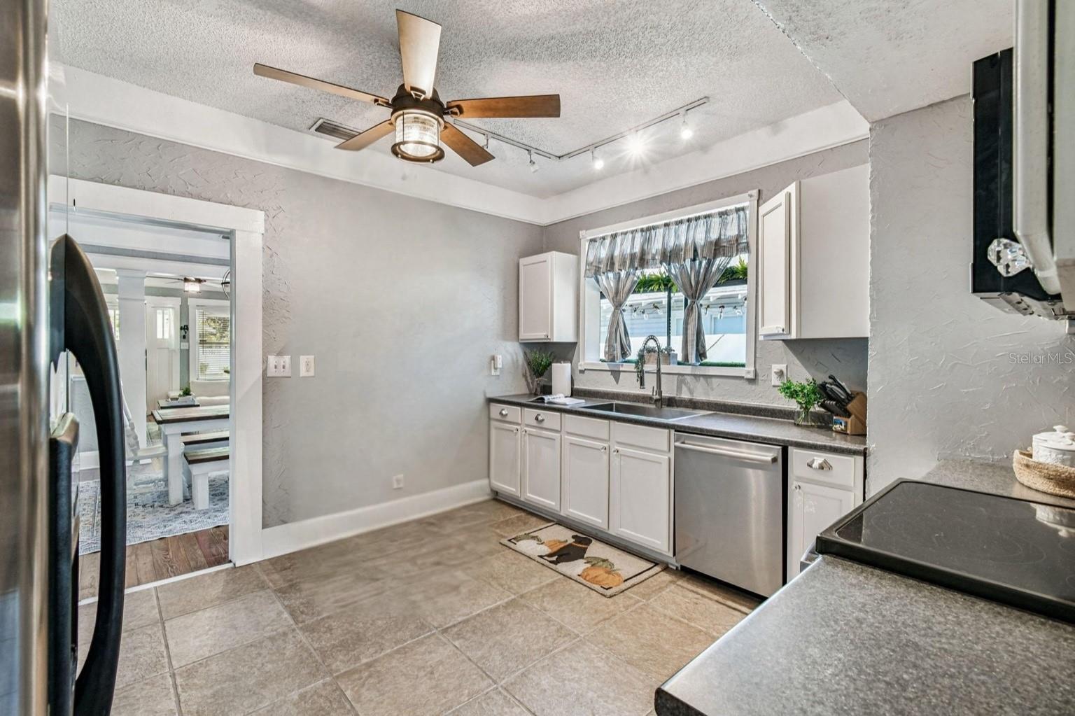 EVELYN CITY - Residential