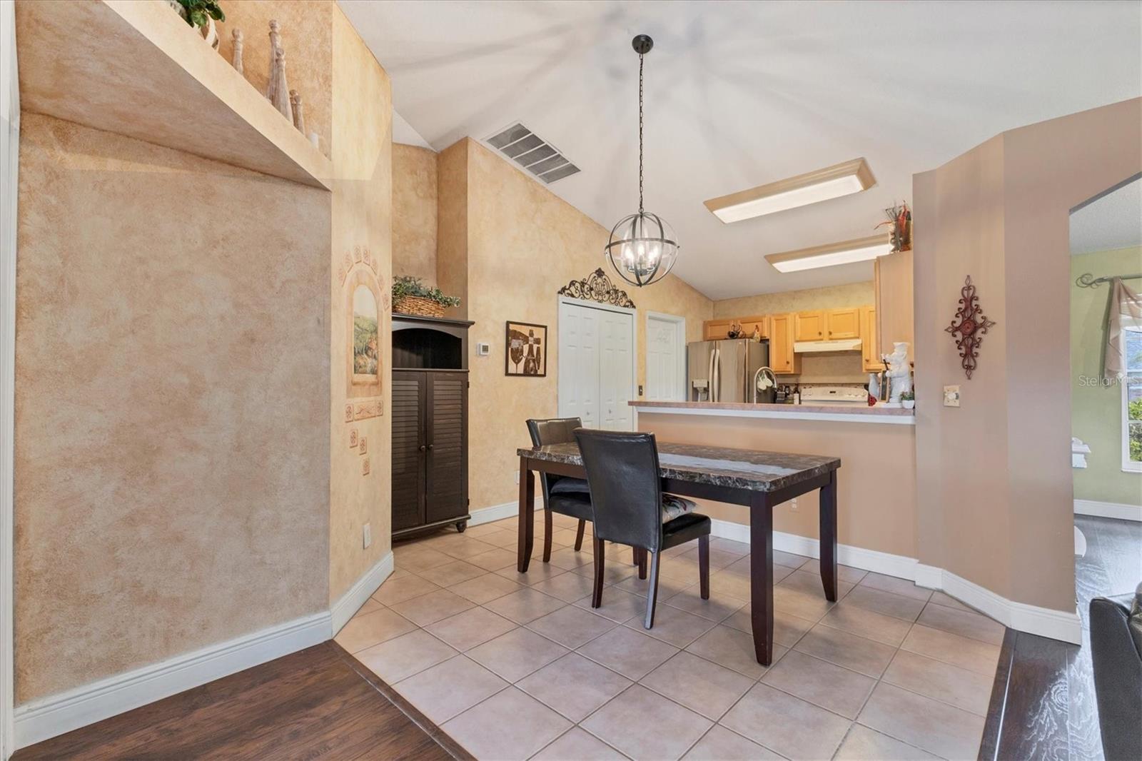 4211 KINGSFIELD DRIVE