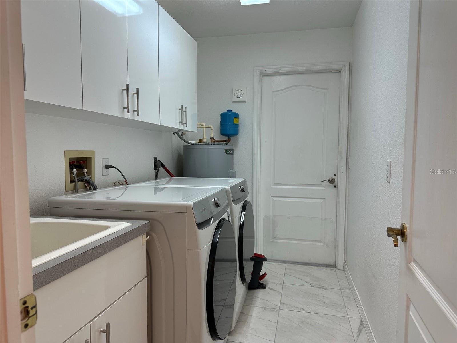 PORT CHARLOTTE SEC 027 - Residential Lease