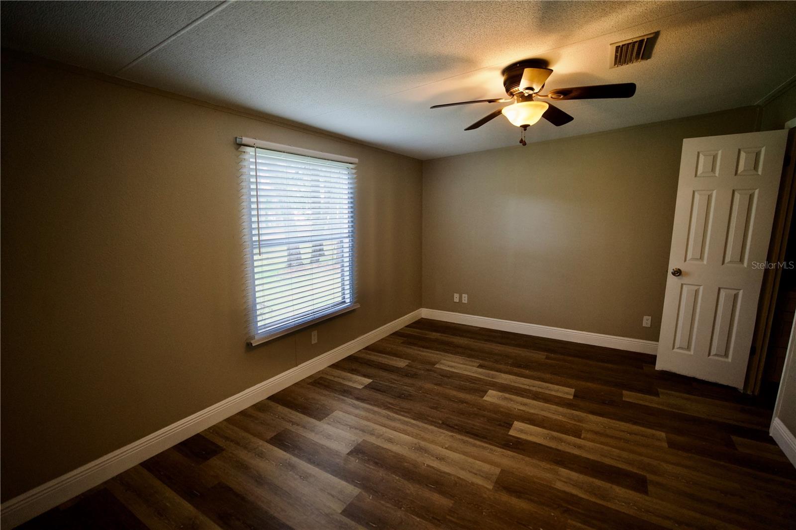 LAKEWOOD ACRES - Residential
