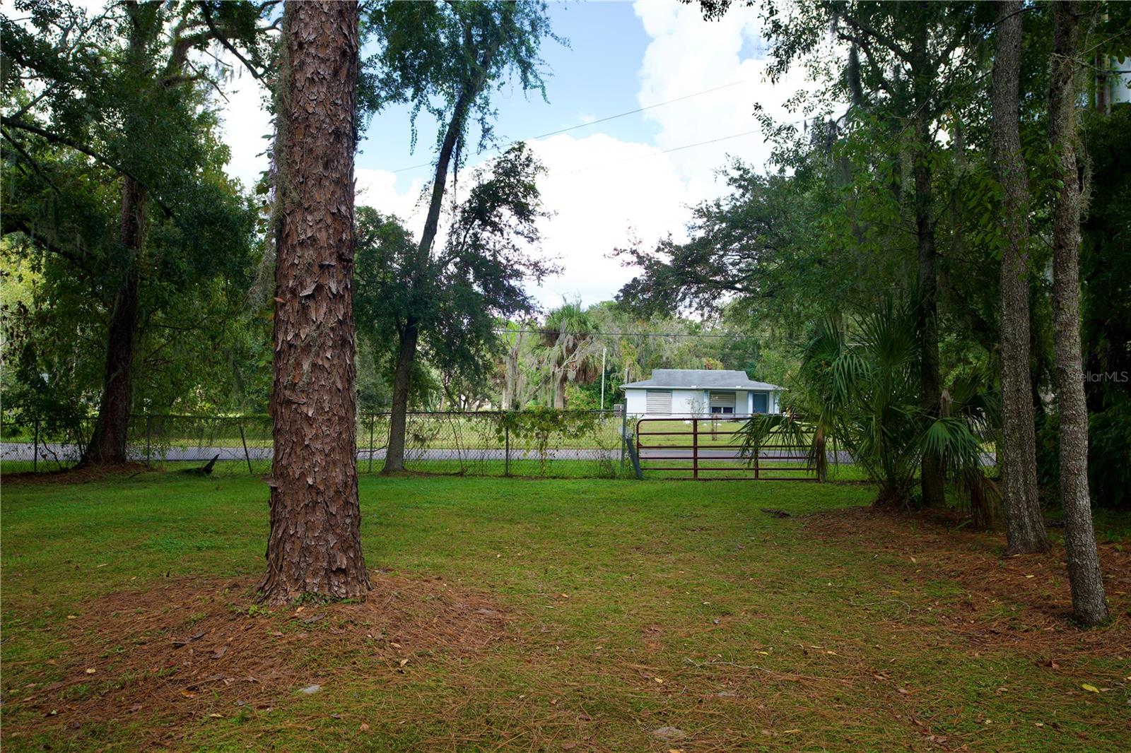 LAKEWOOD ACRES - Residential