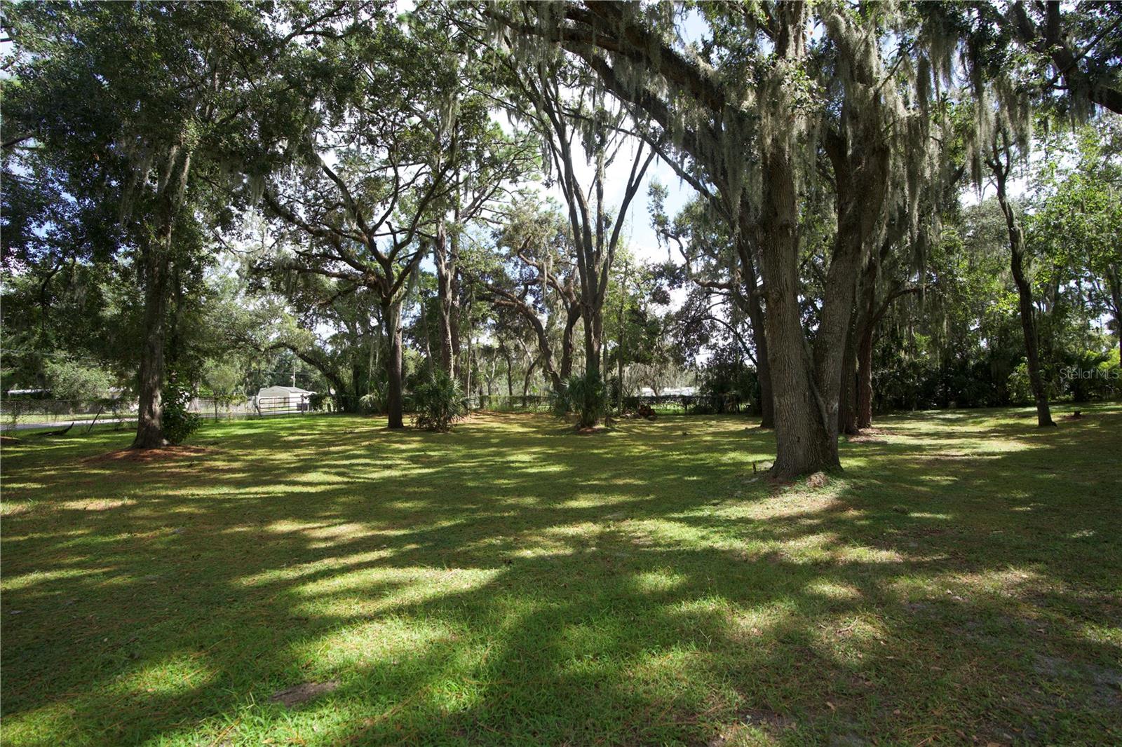 LAKEWOOD ACRES - Residential