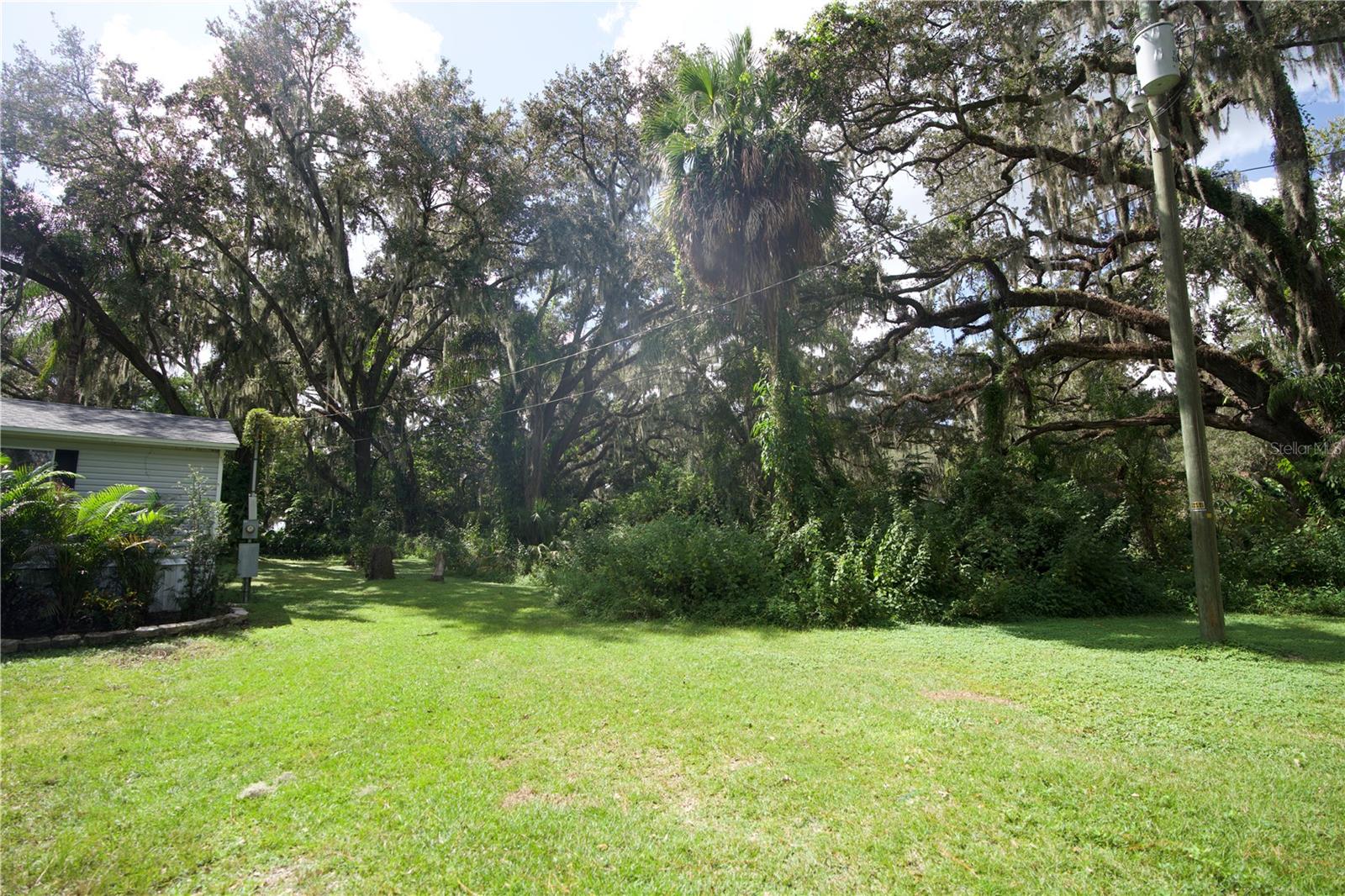 LAKEWOOD ACRES - Residential