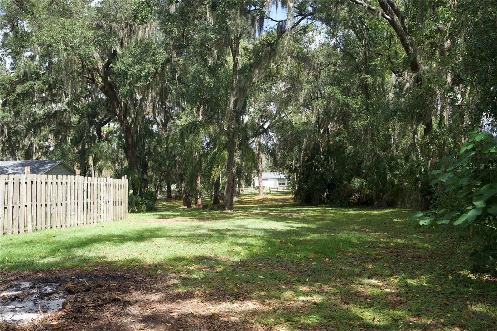 LAKEWOOD ACRES - Residential