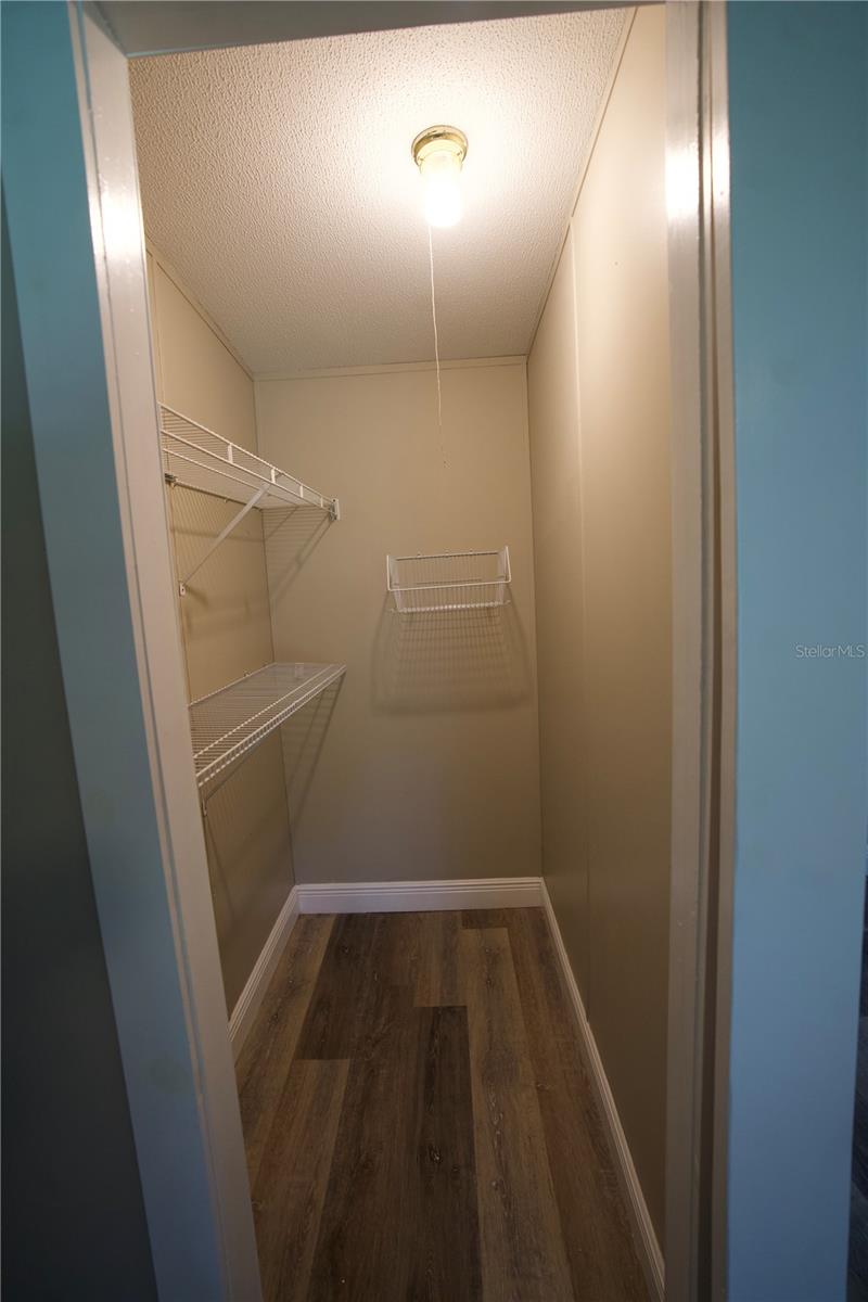 LAKEWOOD ACRES - Residential