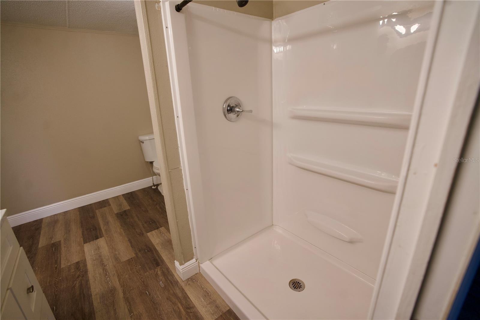 LAKEWOOD ACRES - Residential