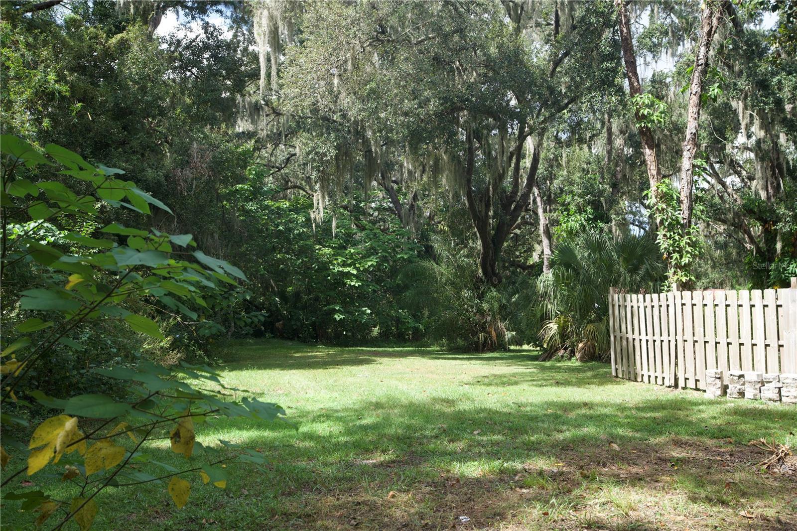 LAKEWOOD ACRES - Residential