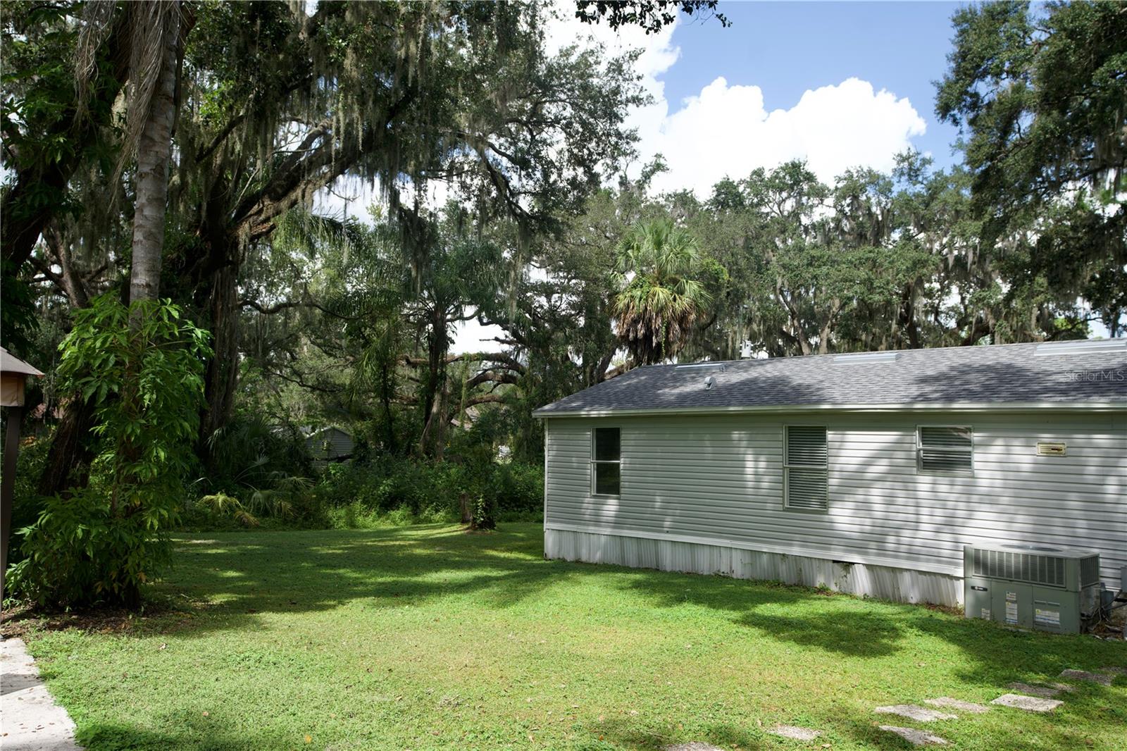 LAKEWOOD ACRES - Residential