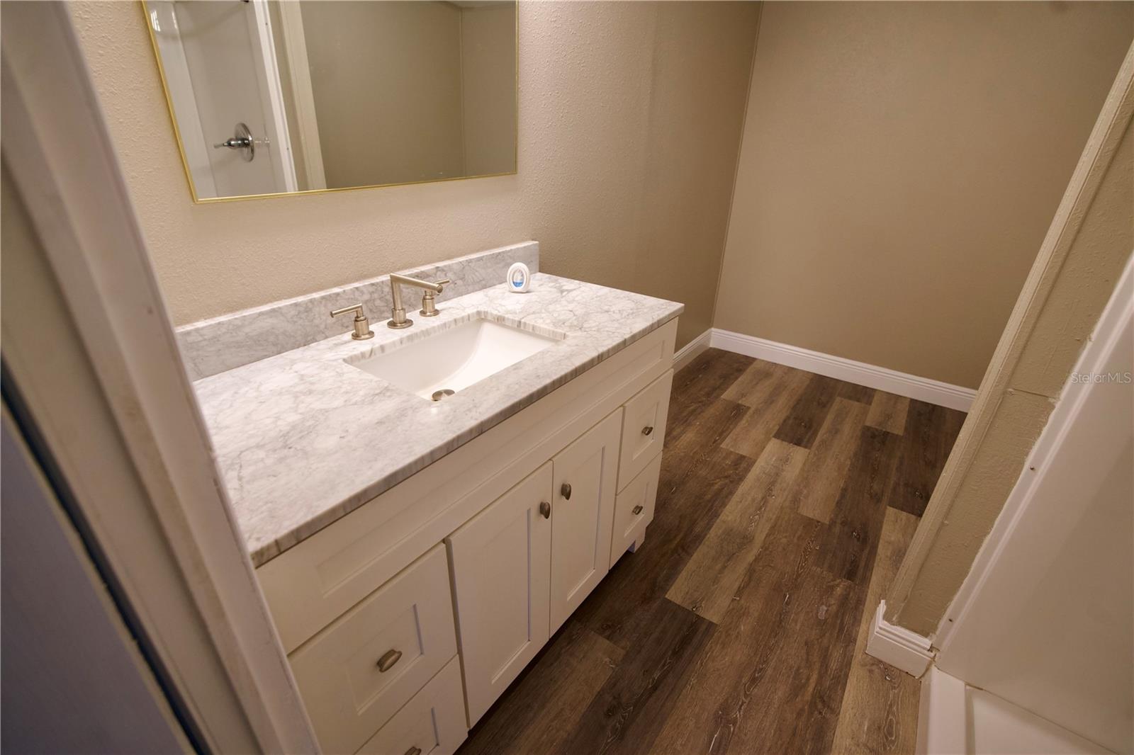 LAKEWOOD ACRES - Residential