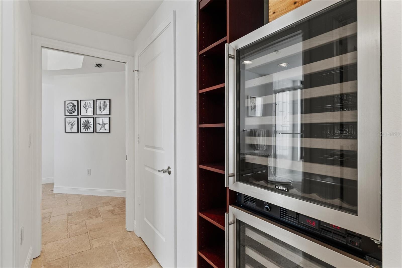 PLAZA 5 POINTS RESIDENCES - Residential