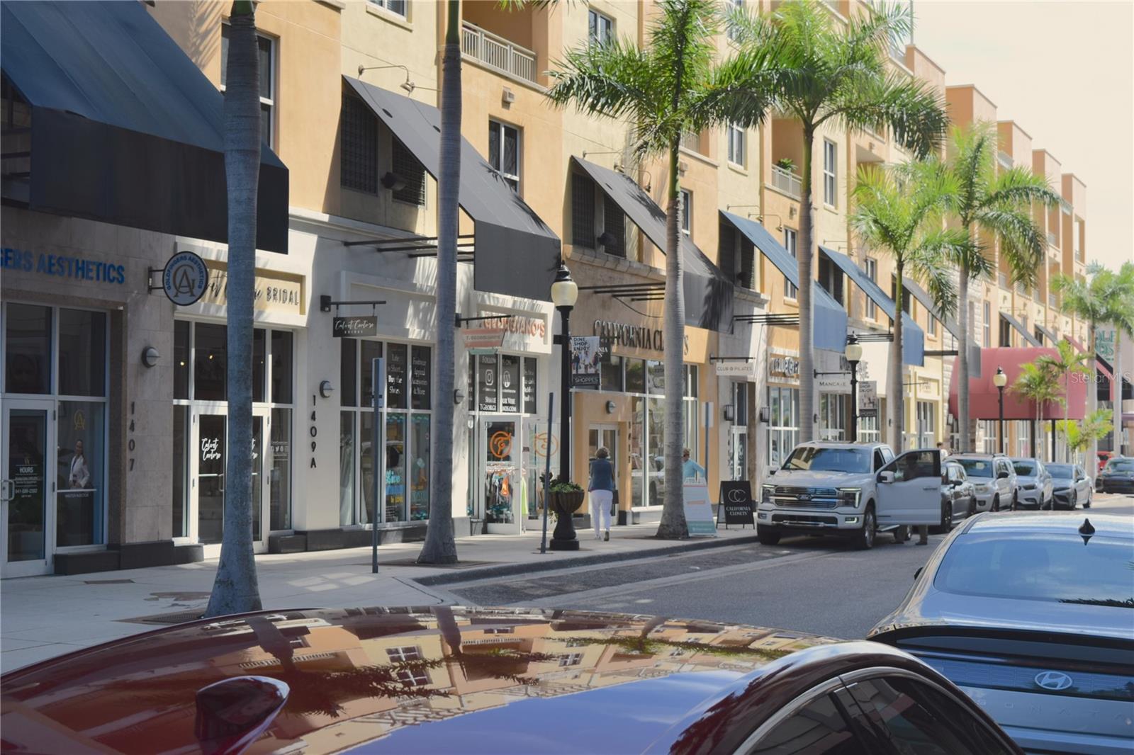 PLAZA 5 POINTS RESIDENCES - Residential