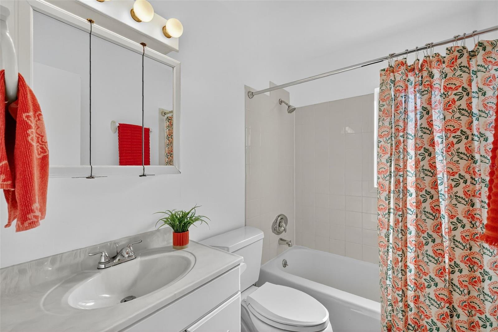 SYLVAN SHORES - Residential