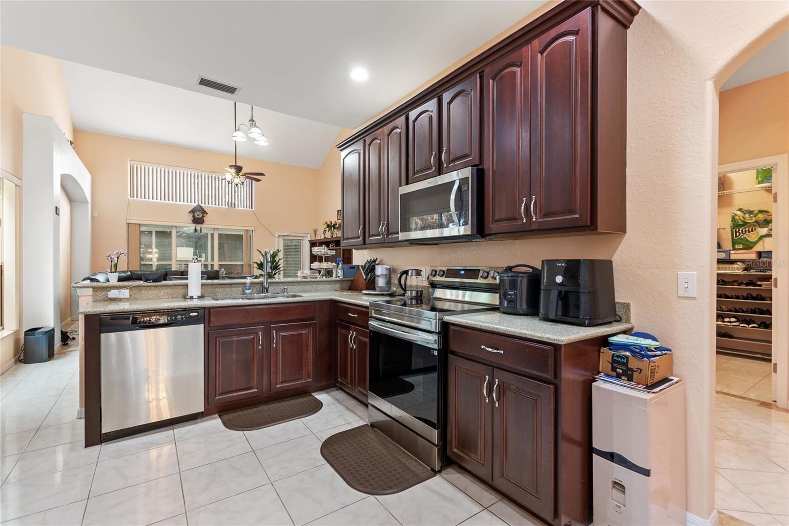 TOWER VIEW ESTATES - Residential