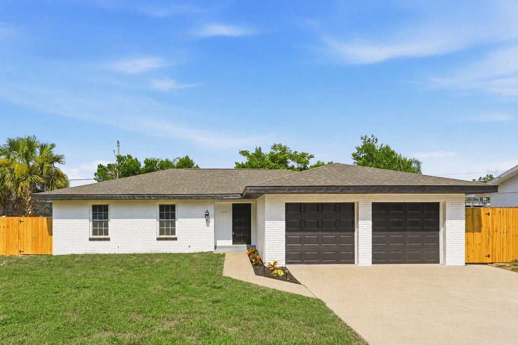 Photo of 205 Whitman Road, Winter Haven, FL 33884 (MLS # O6429441)