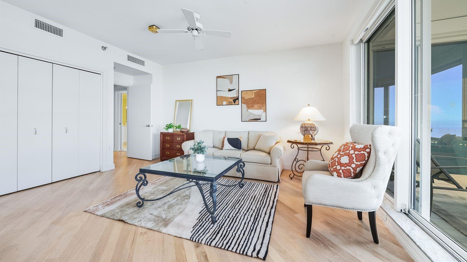 PIERRE - Residential