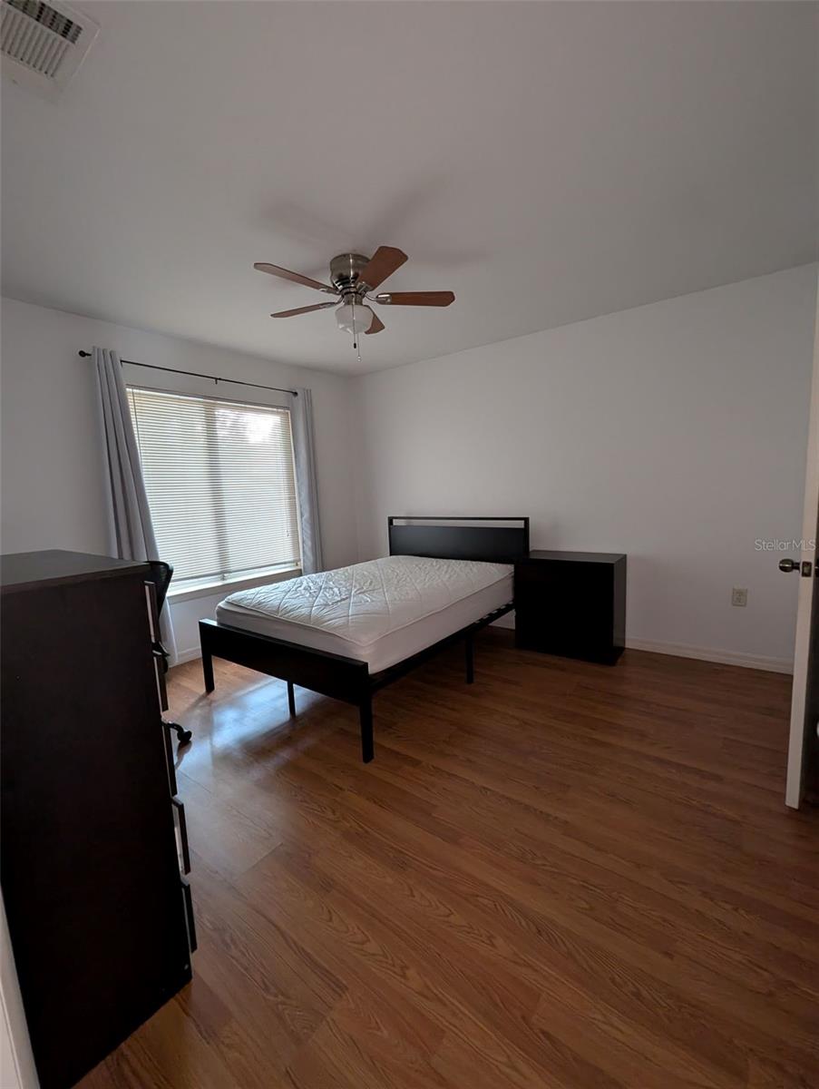 COUNTRYSIDE UNIVERSITY - Residential Lease