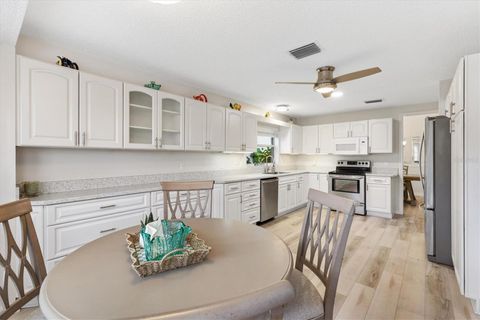 Tiny photo for 515 Loma Paseo Drive, Lady Lake, FL 32159 (MLS # G5103876)
