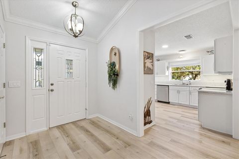 Tiny photo for 515 Loma Paseo Drive, Lady Lake, FL 32159 (MLS # G5103876)