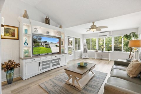 Tiny photo for 515 Loma Paseo Drive, Lady Lake, FL 32159 (MLS # G5103876)