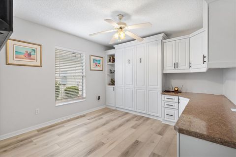 Tiny photo for 515 Loma Paseo Drive, Lady Lake, FL 32159 (MLS # G5103876)