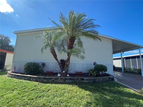 A home in LAKELAND