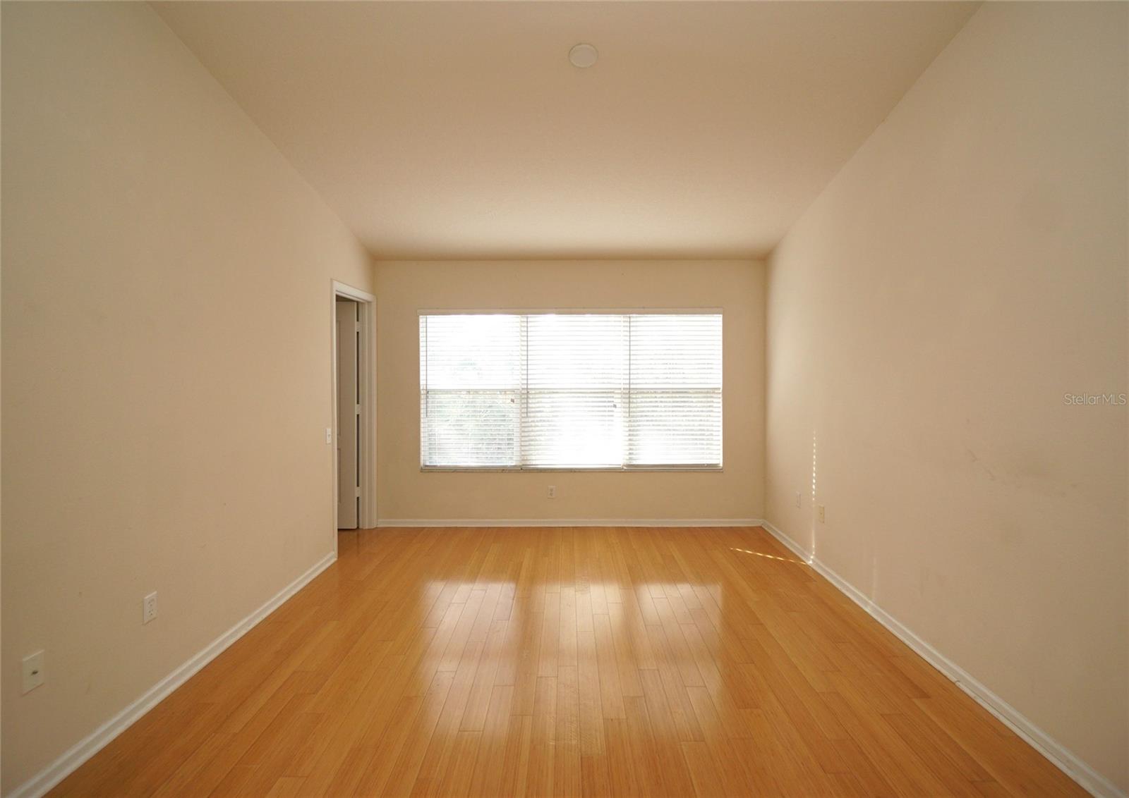 VISTA CAY - Residential Lease