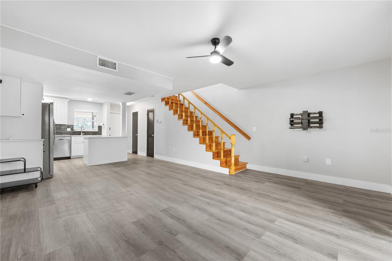 RAMBLEWOOD ACRES - Residential