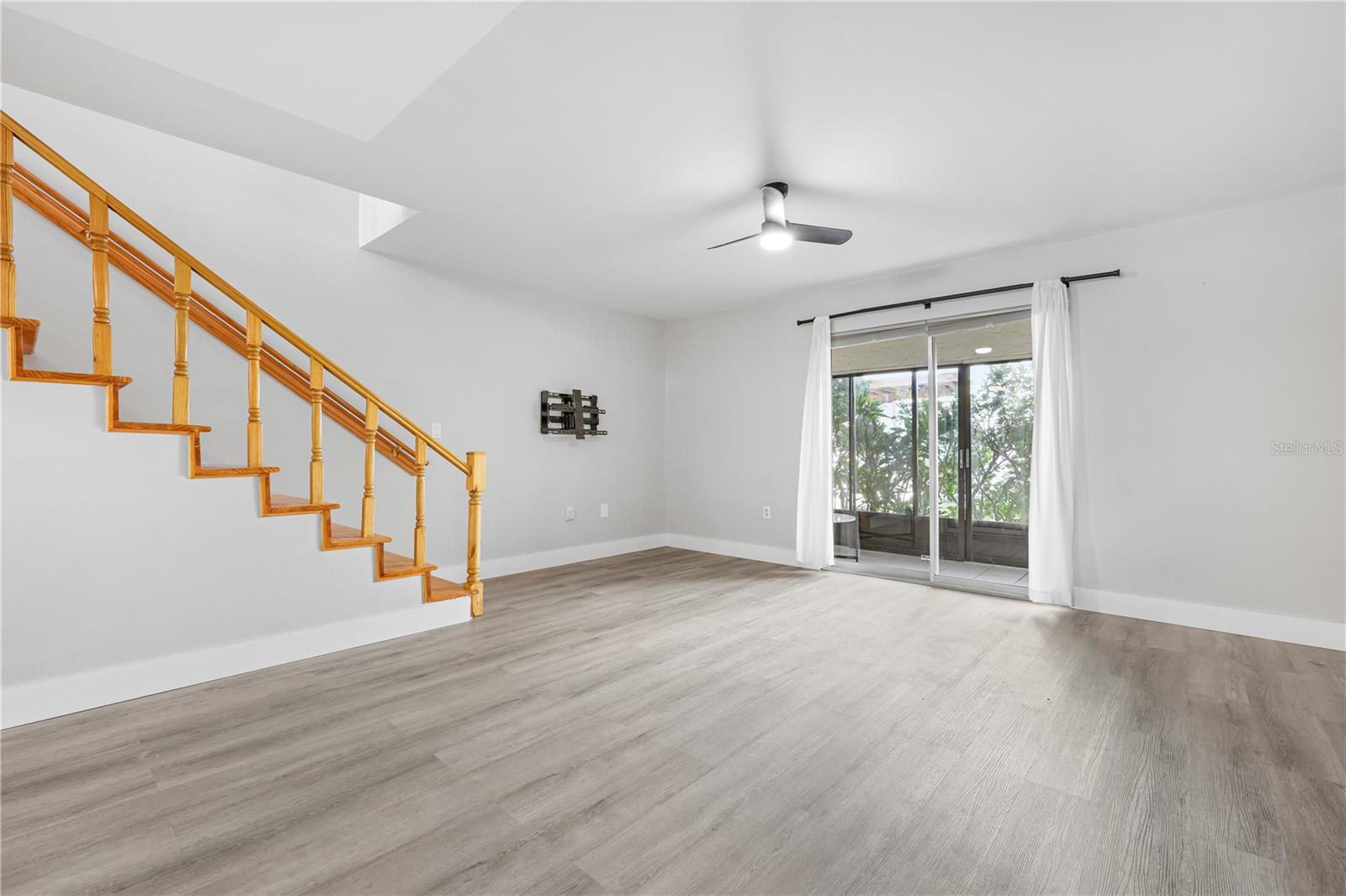 RAMBLEWOOD ACRES - Residential