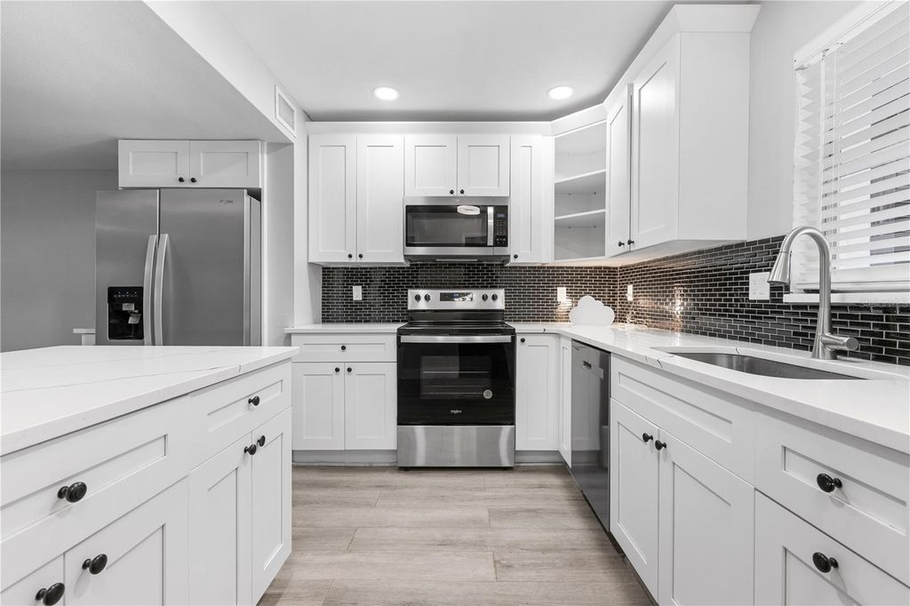 Photo of 3333 Ramblewood Place, Sarasota, FL 34237 (MLS # A4677162)