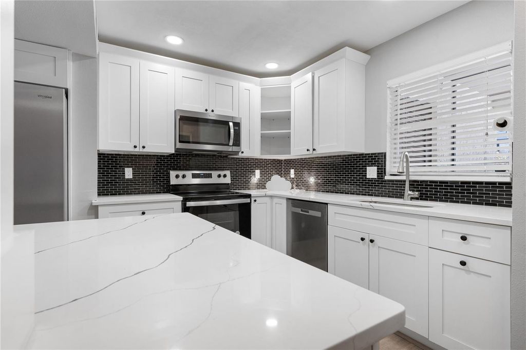 Photo of 3333 Ramblewood Place, Sarasota, FL 34237 (MLS # A4677162)