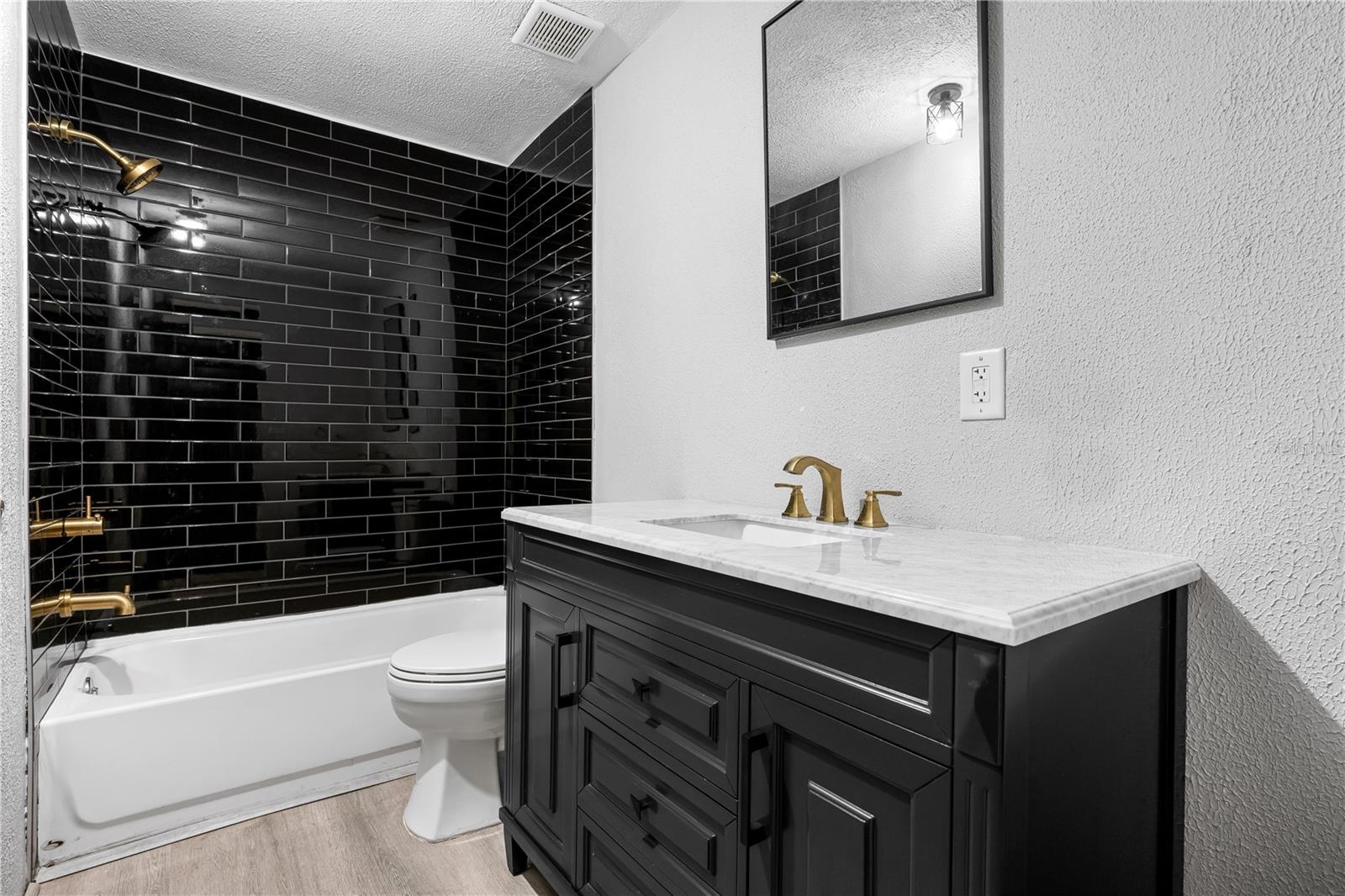 RAMBLEWOOD ACRES - Residential