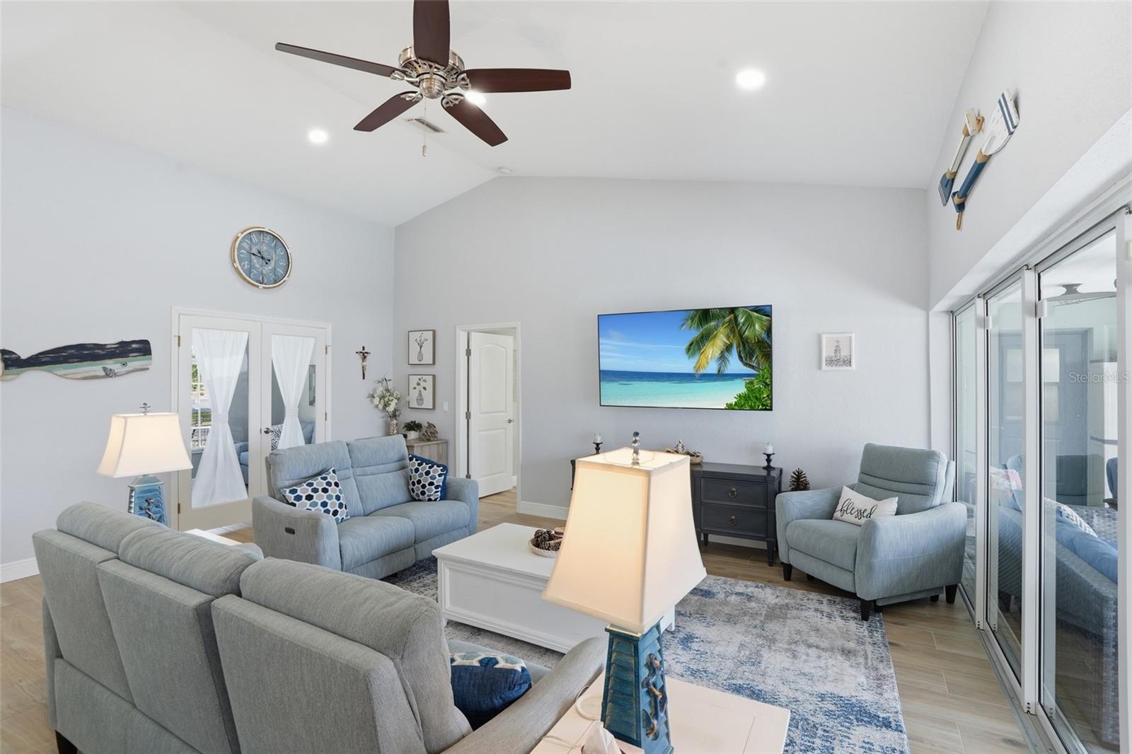 RIO VILLA 1ST ADD - Residential