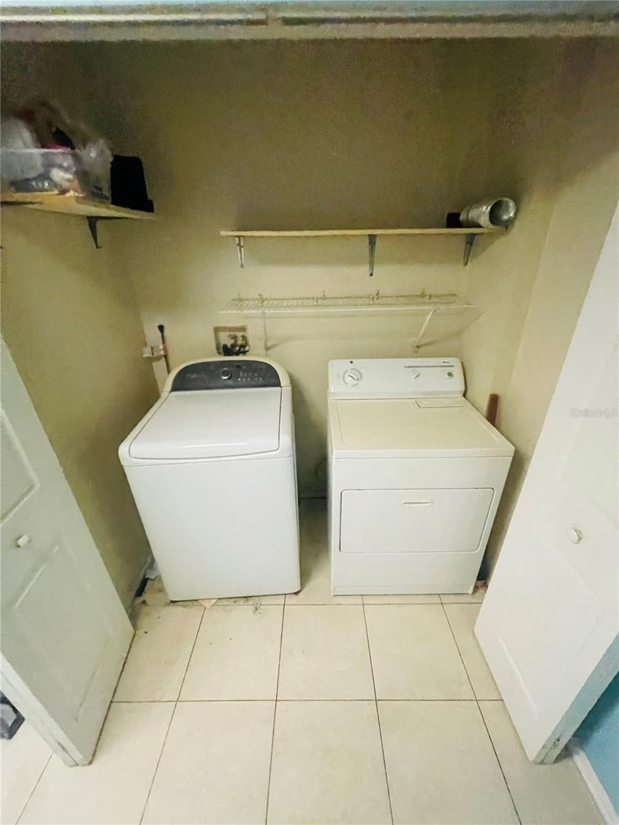 OXFORD SQUARE CONDO - Residential