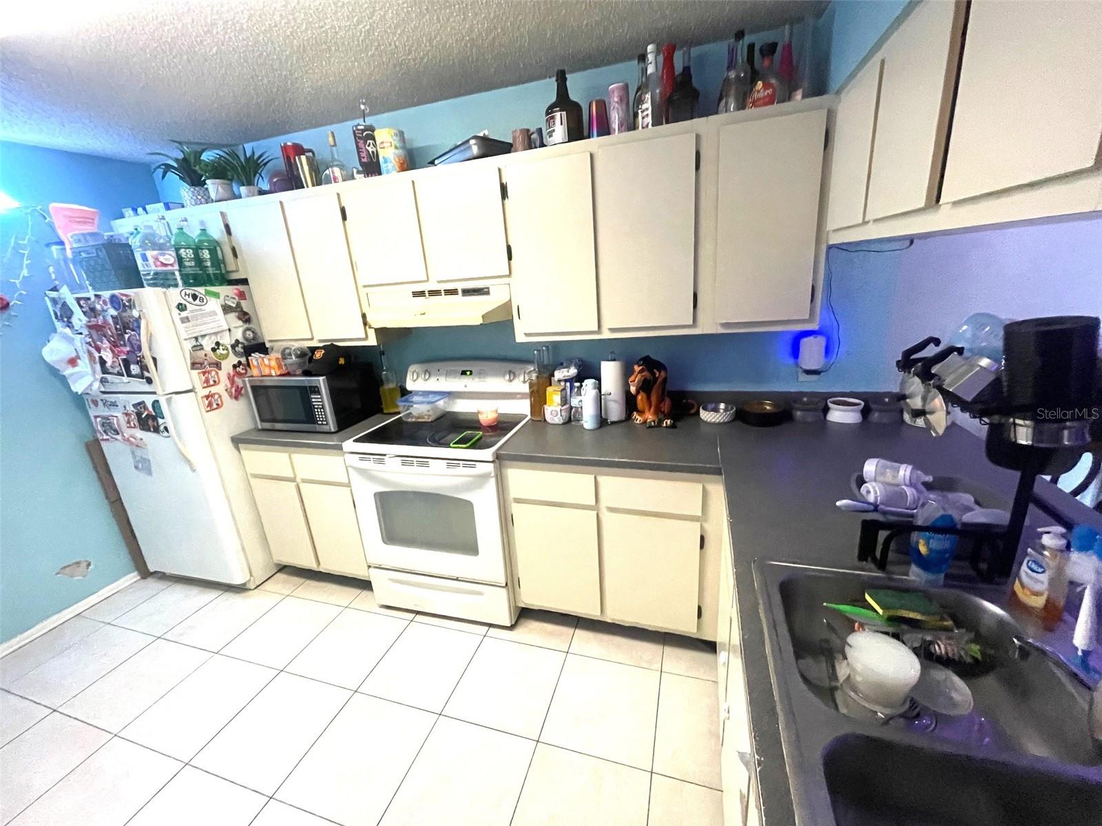 OXFORD SQUARE CONDO - Residential