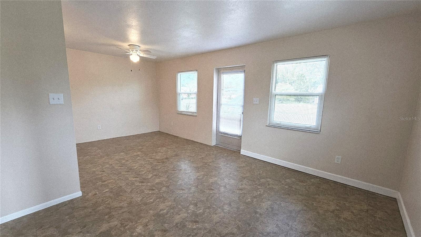 LAMPPS SUB OF LTS 81 & 82 - Residential Lease