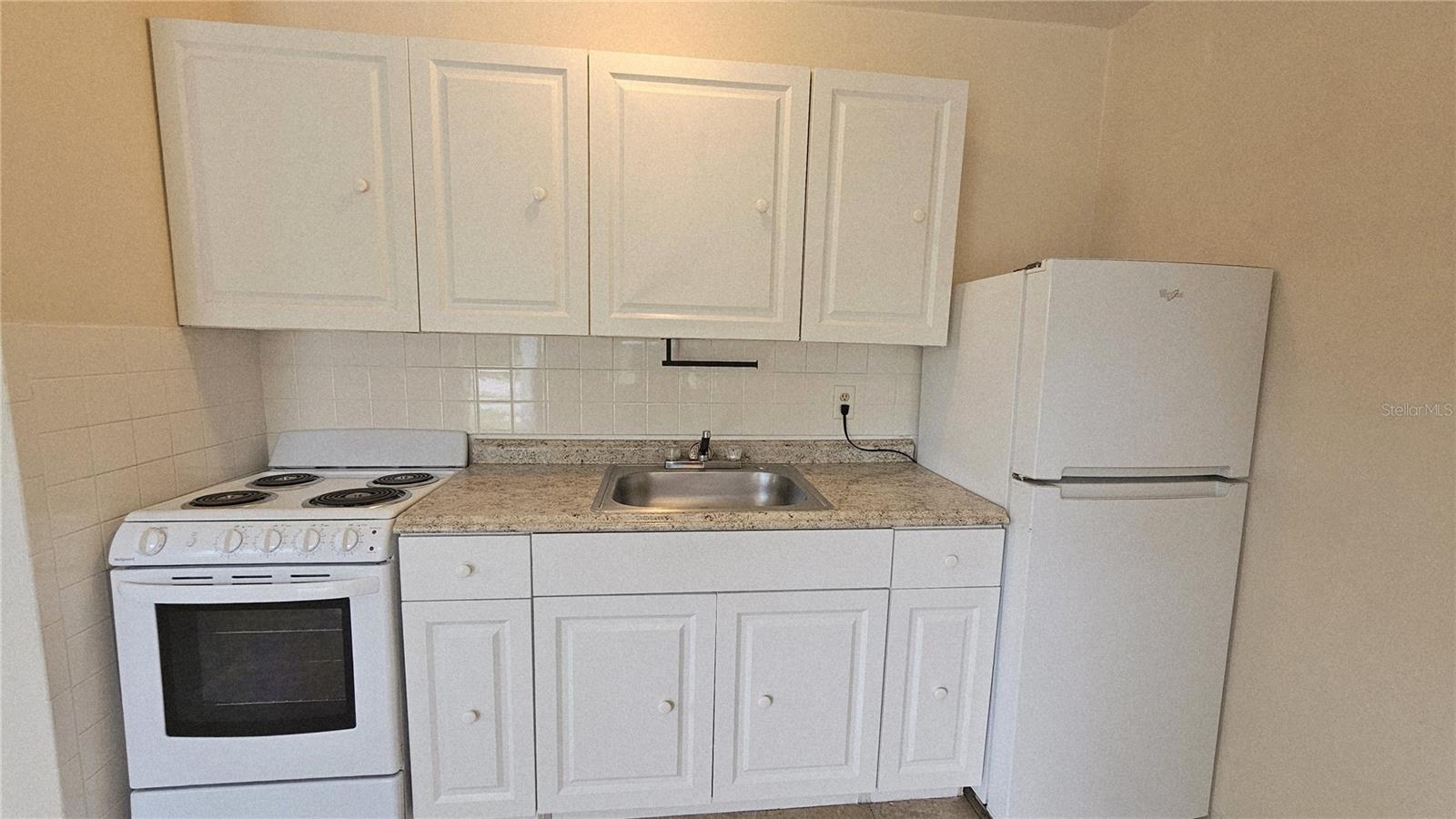 LAMPPS SUB OF LTS 81 & 82 - Residential Lease