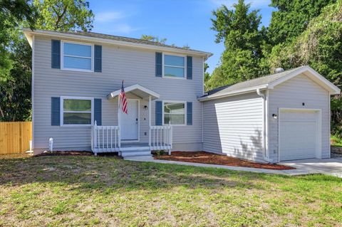 Photo of 2852 Nassau Street, Sarasota, FL 34231 (MLS # A4689690)