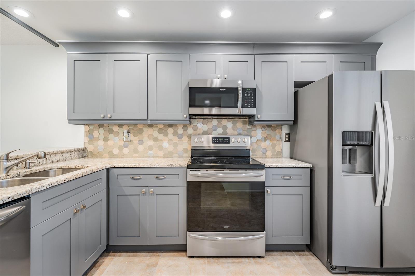 EAST LAKE WOODLANDS CONDO - Residential