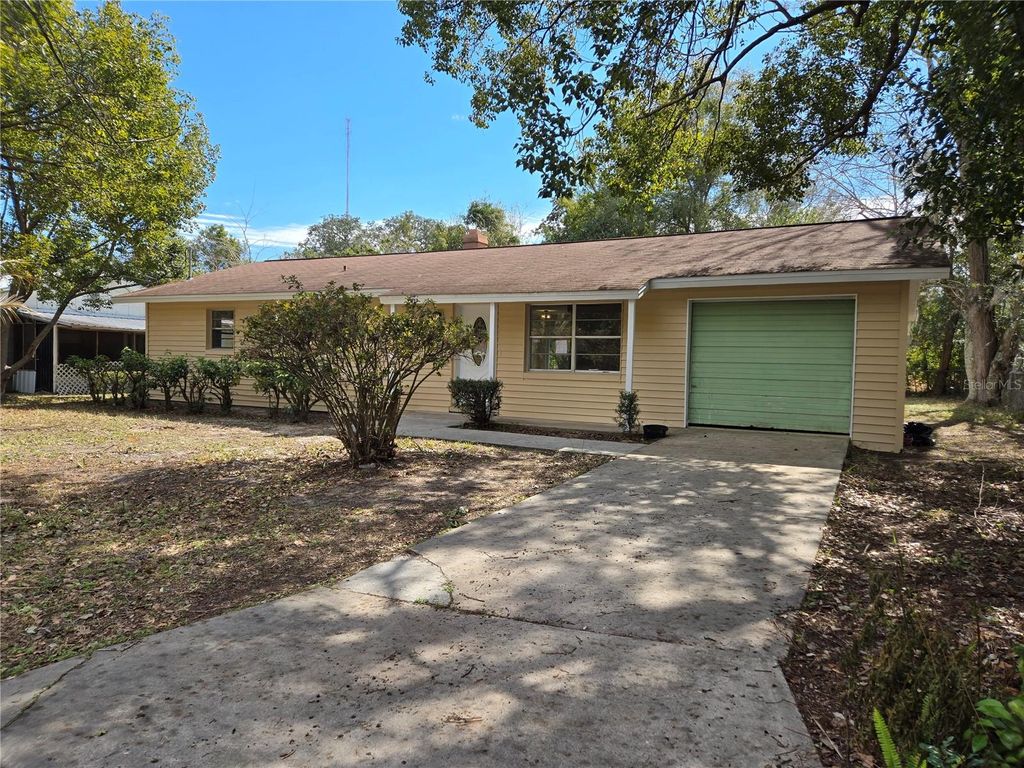 Photo of 2204 SW 6th Street, Ocala, FL 34471 (MLS # OM719470)
