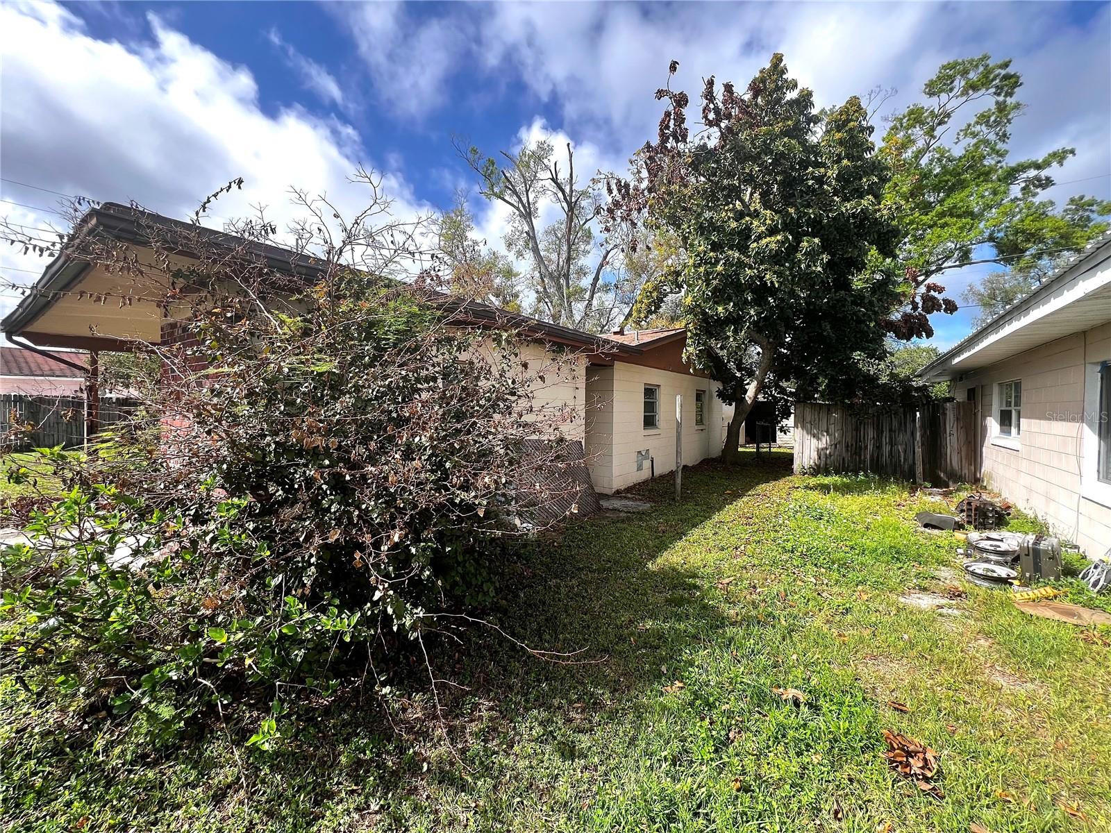 GROVE PARK ESTATES UNIT 7 - Residential