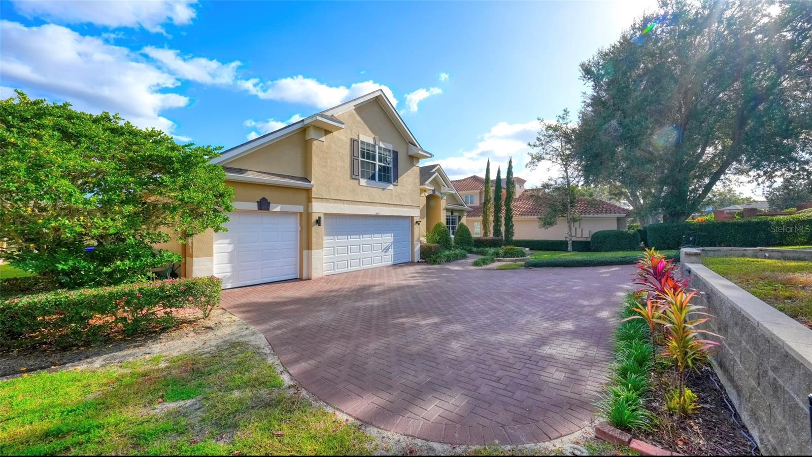 1017 MAJESTIC OAK DRIVE