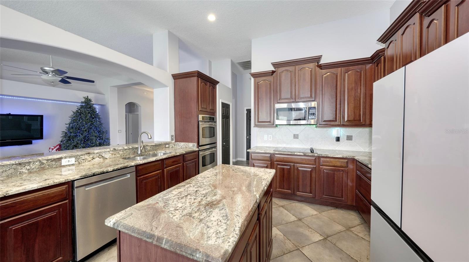 HEATHER GLEN AT SWEETWATER COUNTRY CLUB - Residential