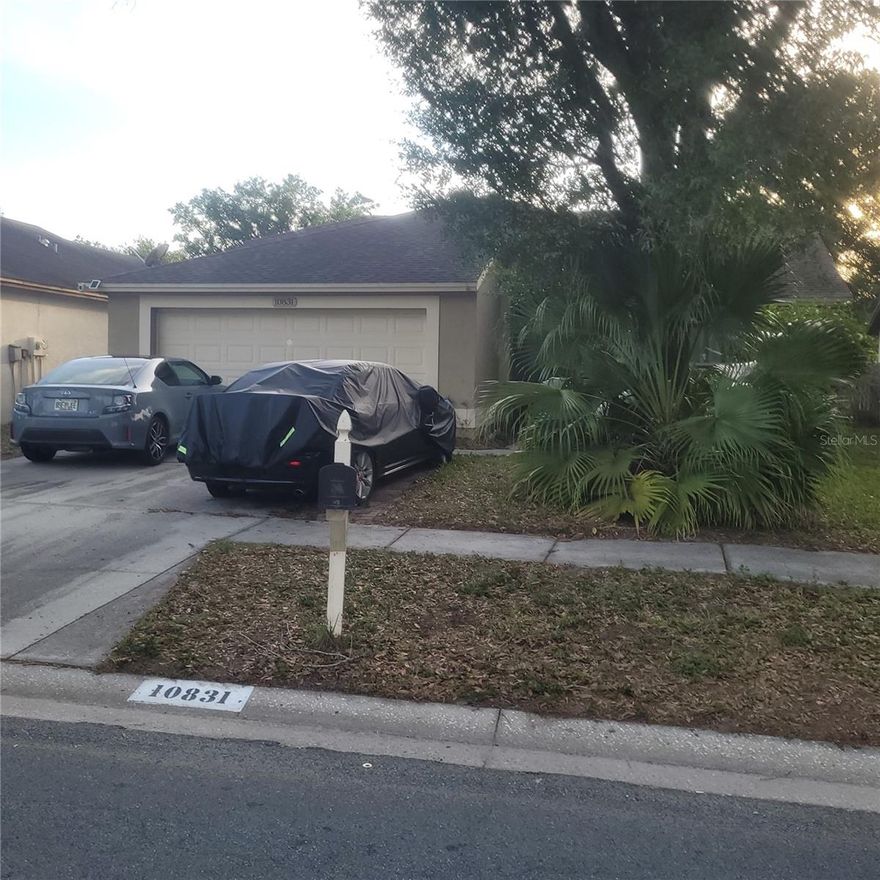 Cozy home centrally located near shopping mall,  restaurants, and entertainment. Easy acces to interstates. Nice fenced in backyard.  Screened in lanai. Family oriented neighborhood with a community park. Tile and laminate throughout. Chair rails accent walls.