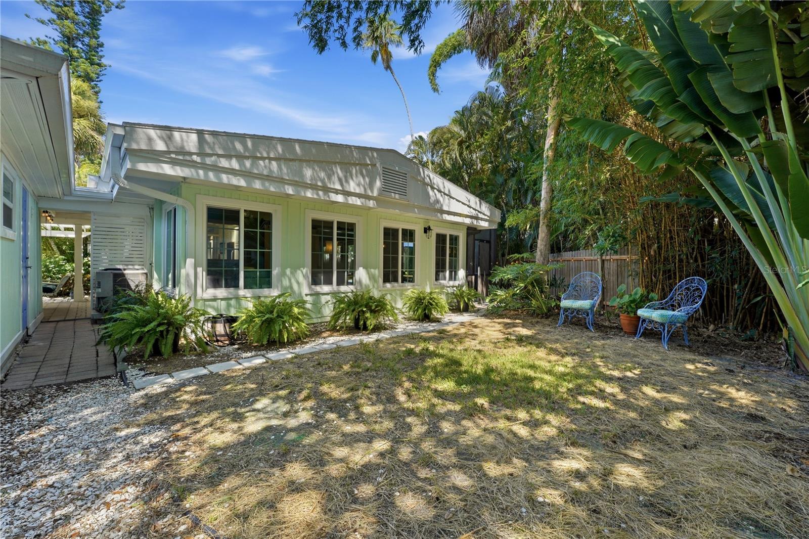 3424 OLD OAK DRIVE