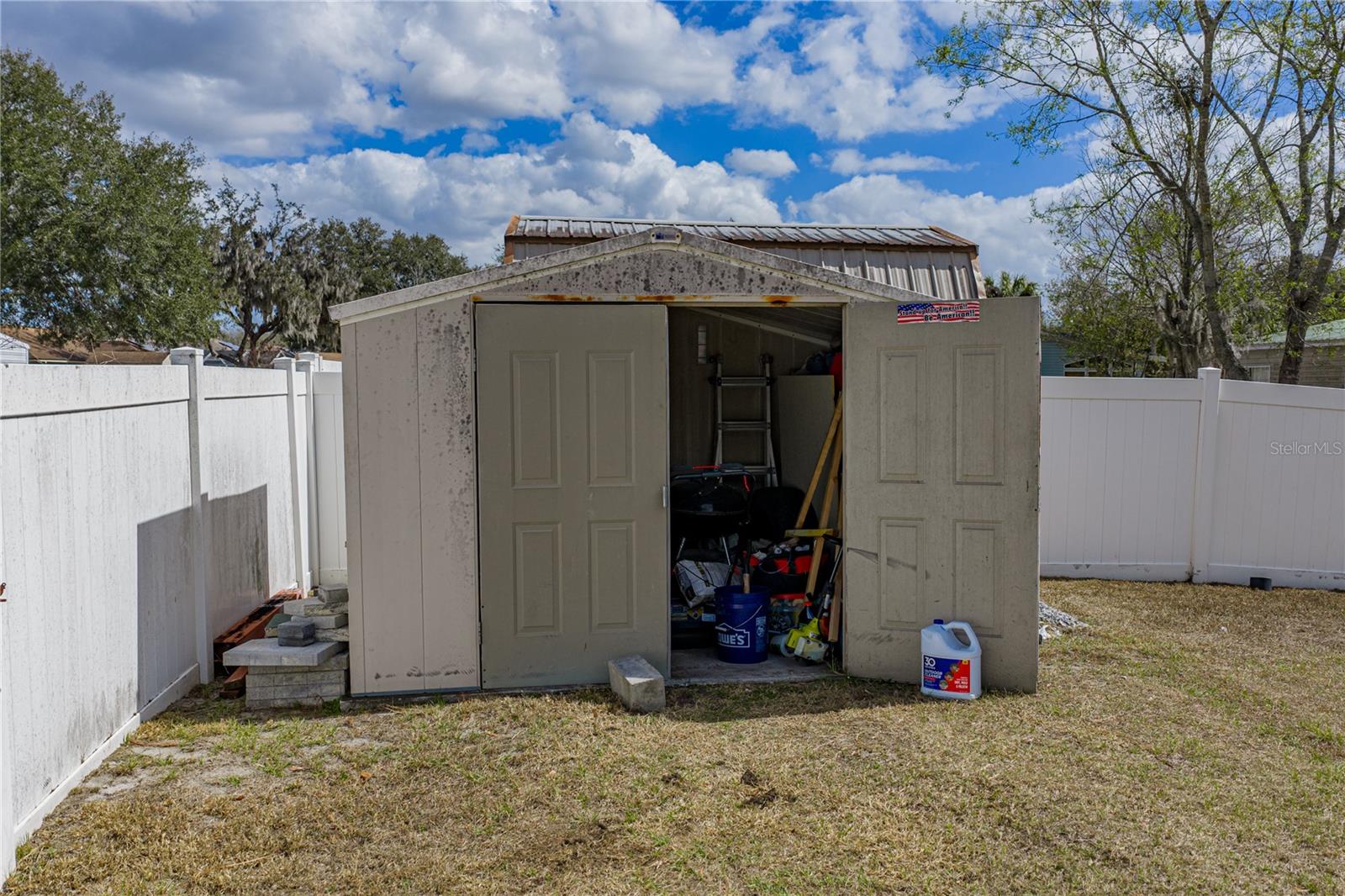 OAK HAMMOCK ESTATES - Residential